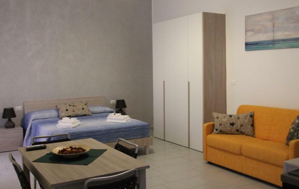 Salerno Central Station Apartment Exterior photo